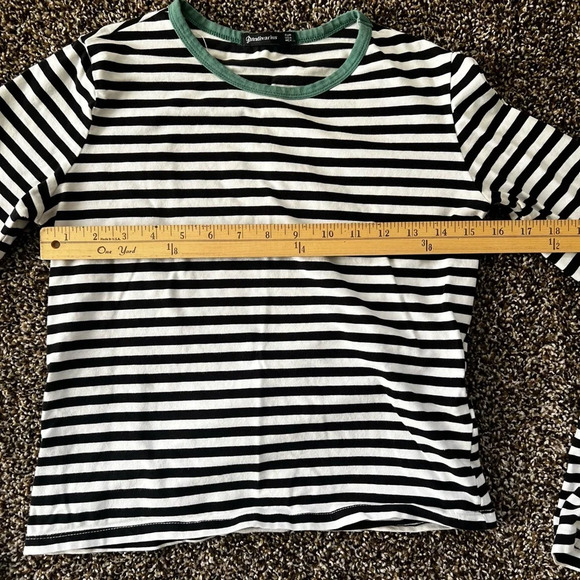 Stradivarius cropped tee - Picture 4 of 7